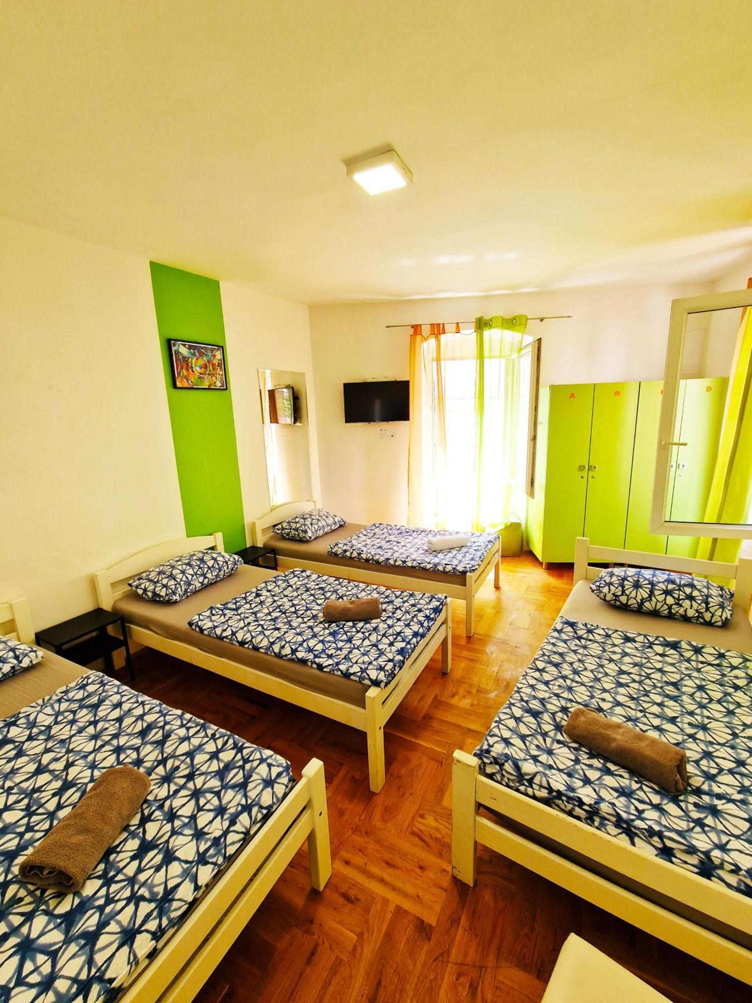 Croparadise Hostel Split Extérieur photo