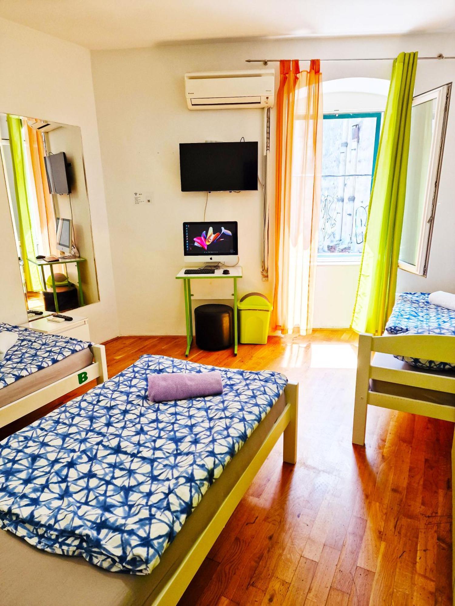 Croparadise Hostel Split Extérieur photo