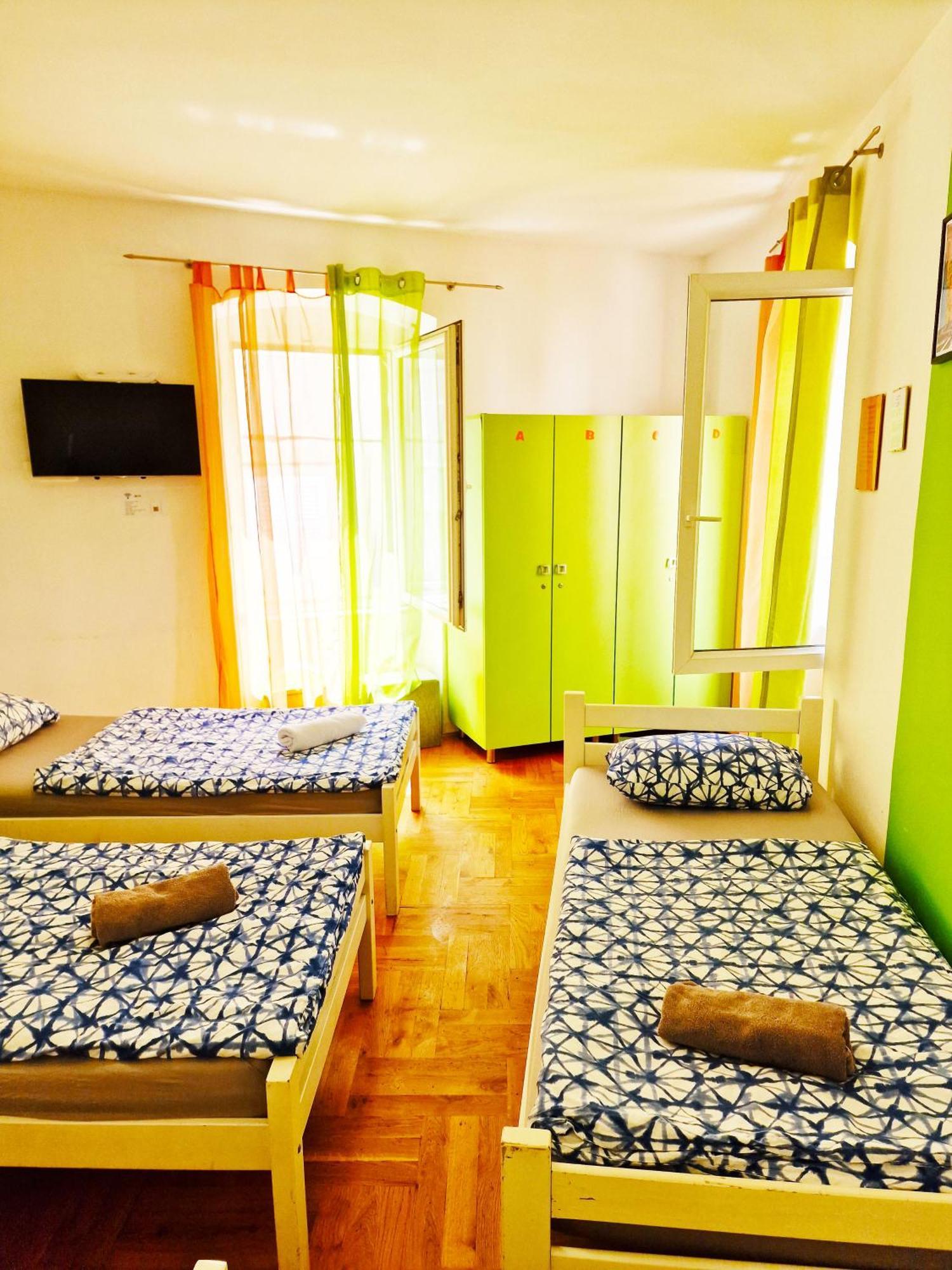 Croparadise Hostel Split Extérieur photo