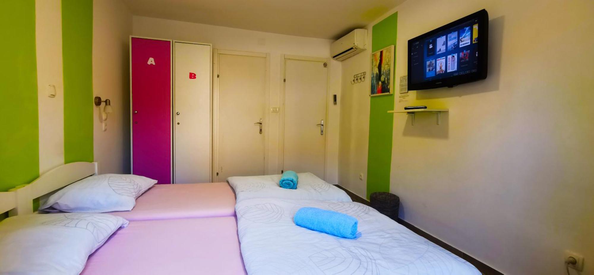 Croparadise Hostel Split Extérieur photo